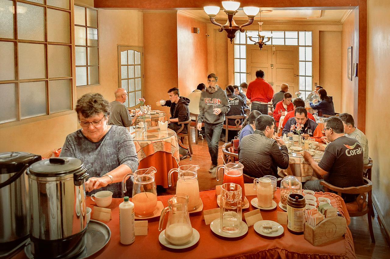 Hotel Monserrat Cochabamba Luaran gambar
