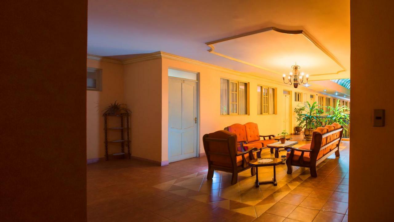 Hotel Monserrat Cochabamba Luaran gambar